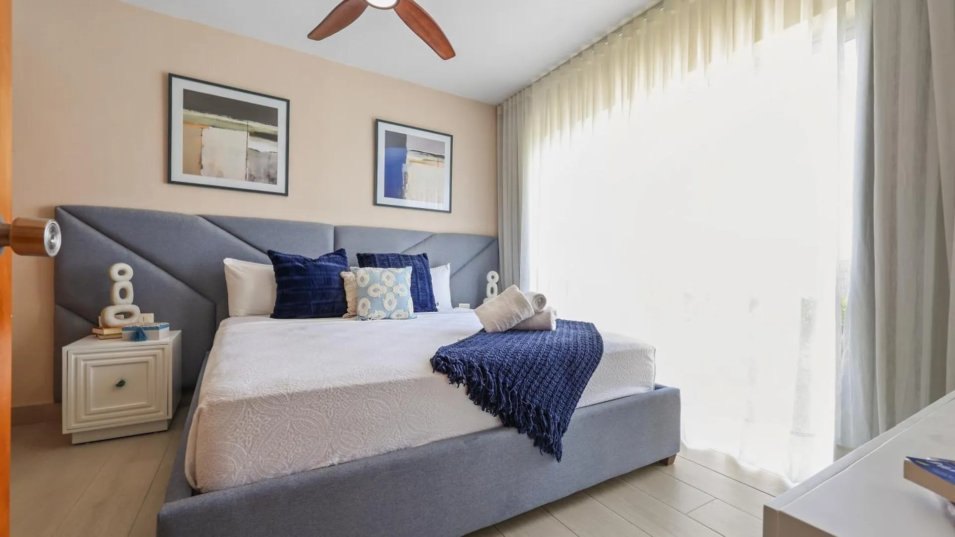 404-C Luxurious Apartment 5 Minutes From The Beach La Laguna 0*,