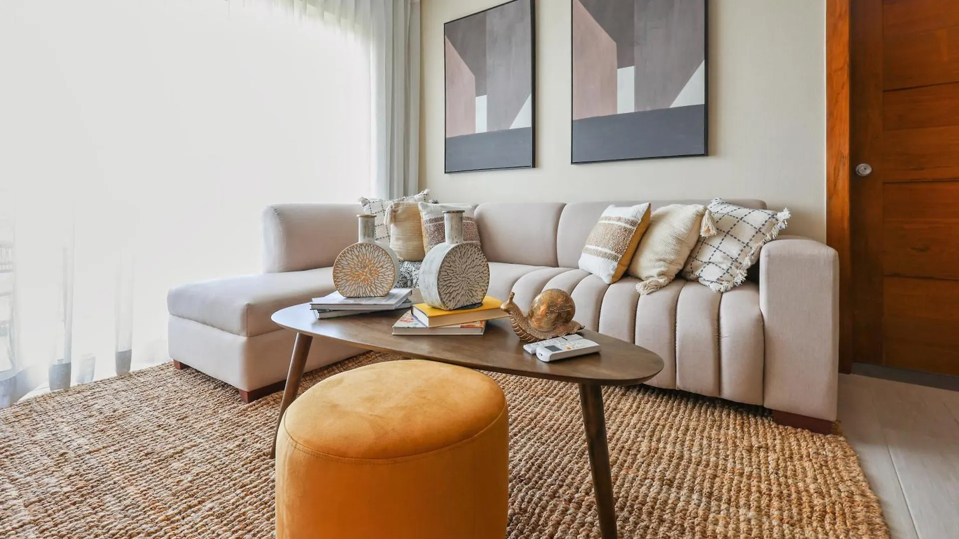 404-C Luxurious Apartment 5 Minutes From The Beach La Laguna